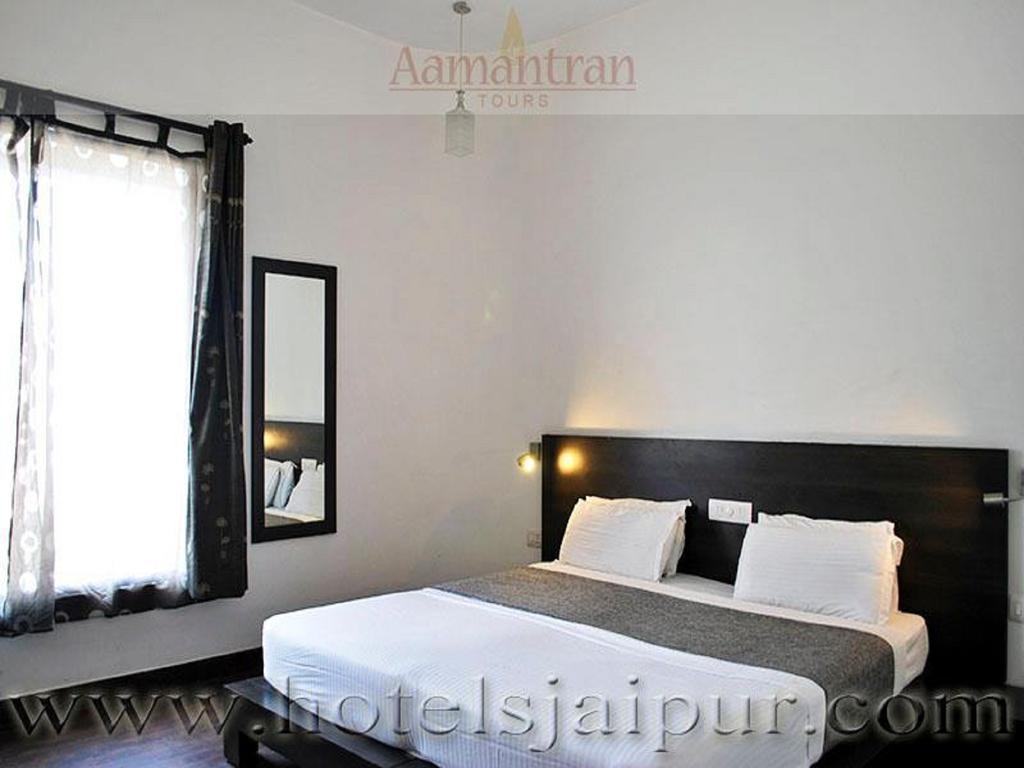 The Saneer Jaipur Hotell Exteriör bild