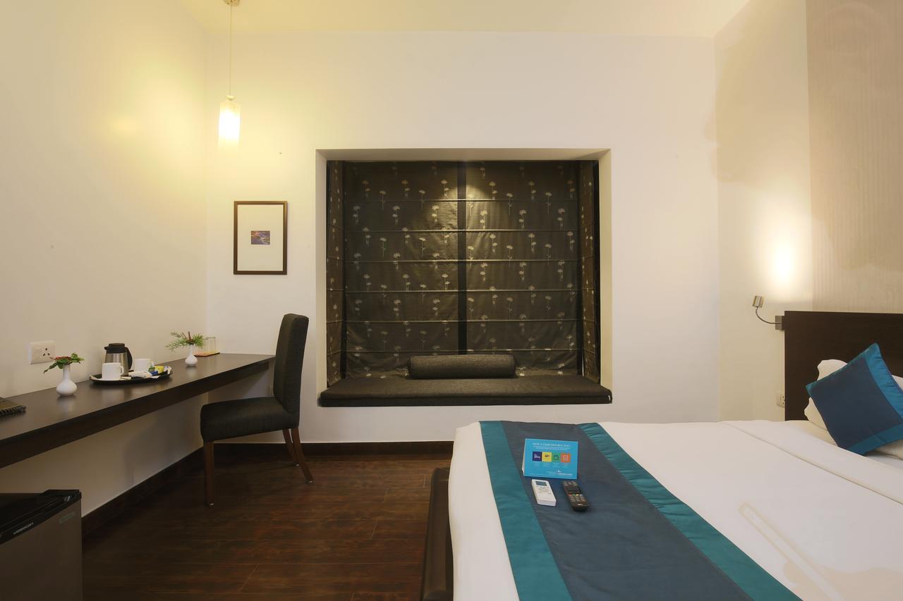 The Saneer Jaipur Hotell Exteriör bild