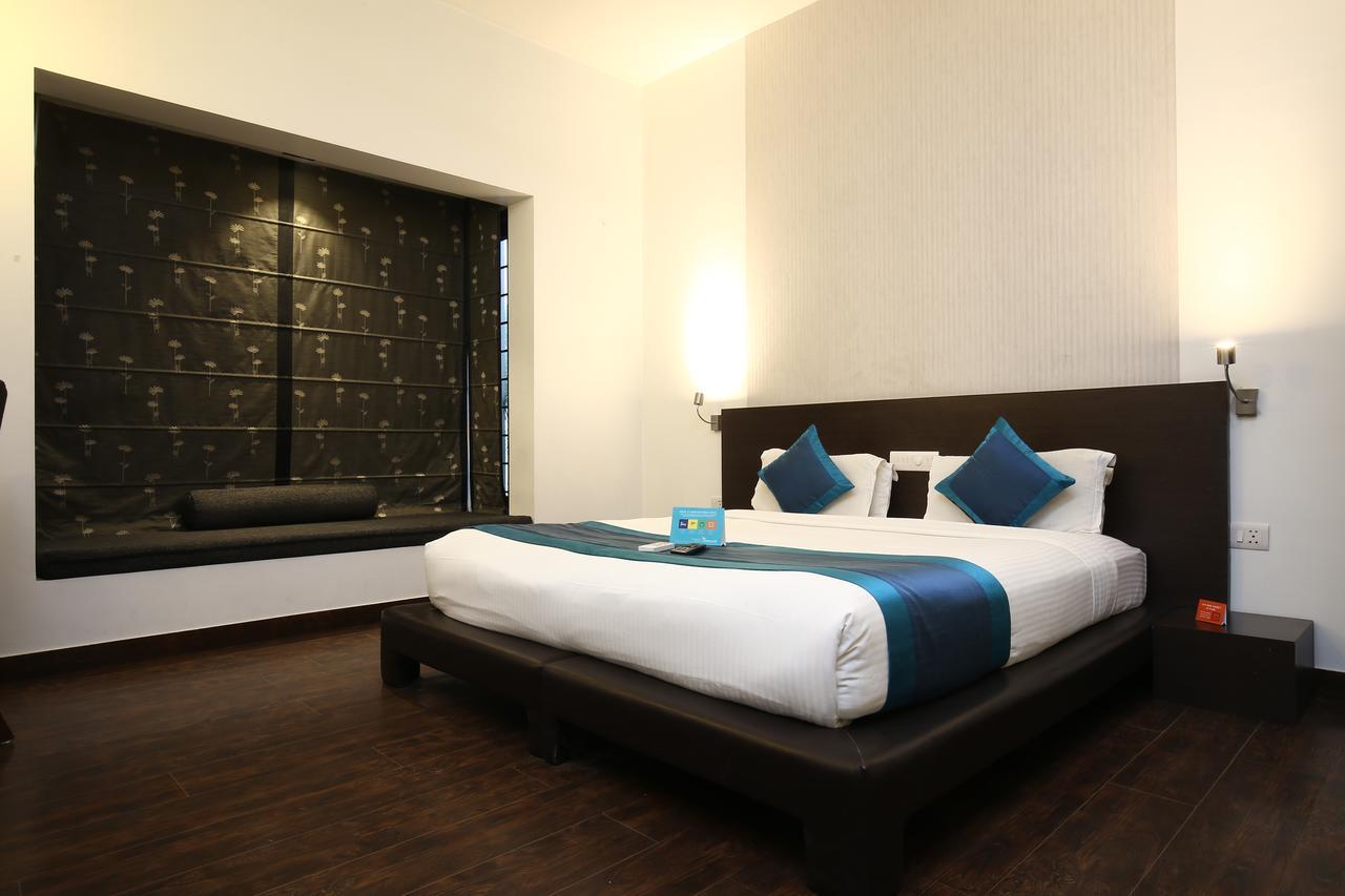 The Saneer Jaipur Hotell Exteriör bild