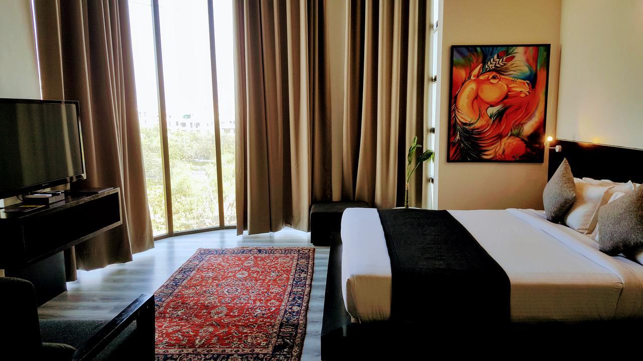The Saneer Jaipur Hotell Exteriör bild