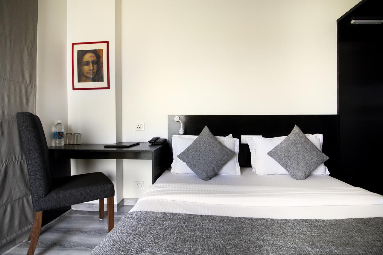 The Saneer Jaipur Hotell Exteriör bild